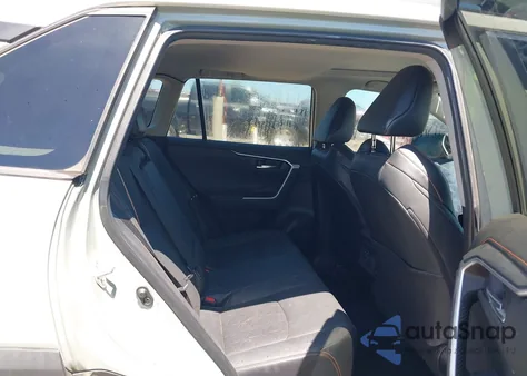 2021 Toyota Rav4 Adventure z USA, uszkodzony, nr VIN 2T3J1RFV5MW240963